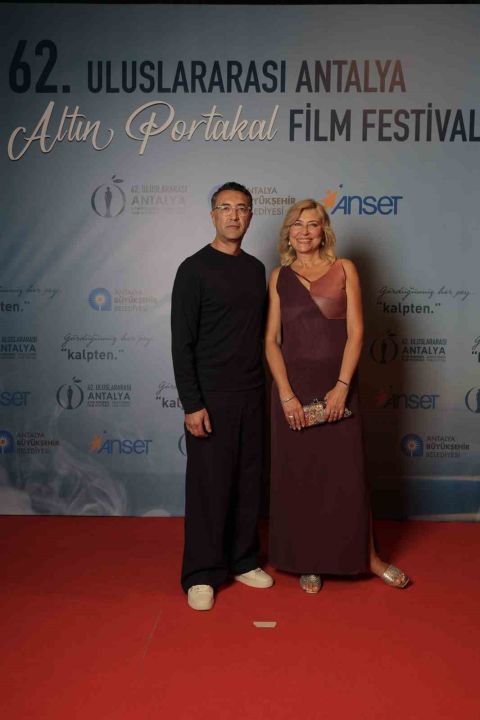 62. Uluslararası Antalya Altın Portakal Film Festivali kırmızı halı geçişiyle başladı