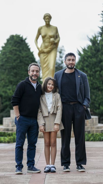 10 yaşındaki Defne, ilk sinema filmiyle Altın Portakal'da