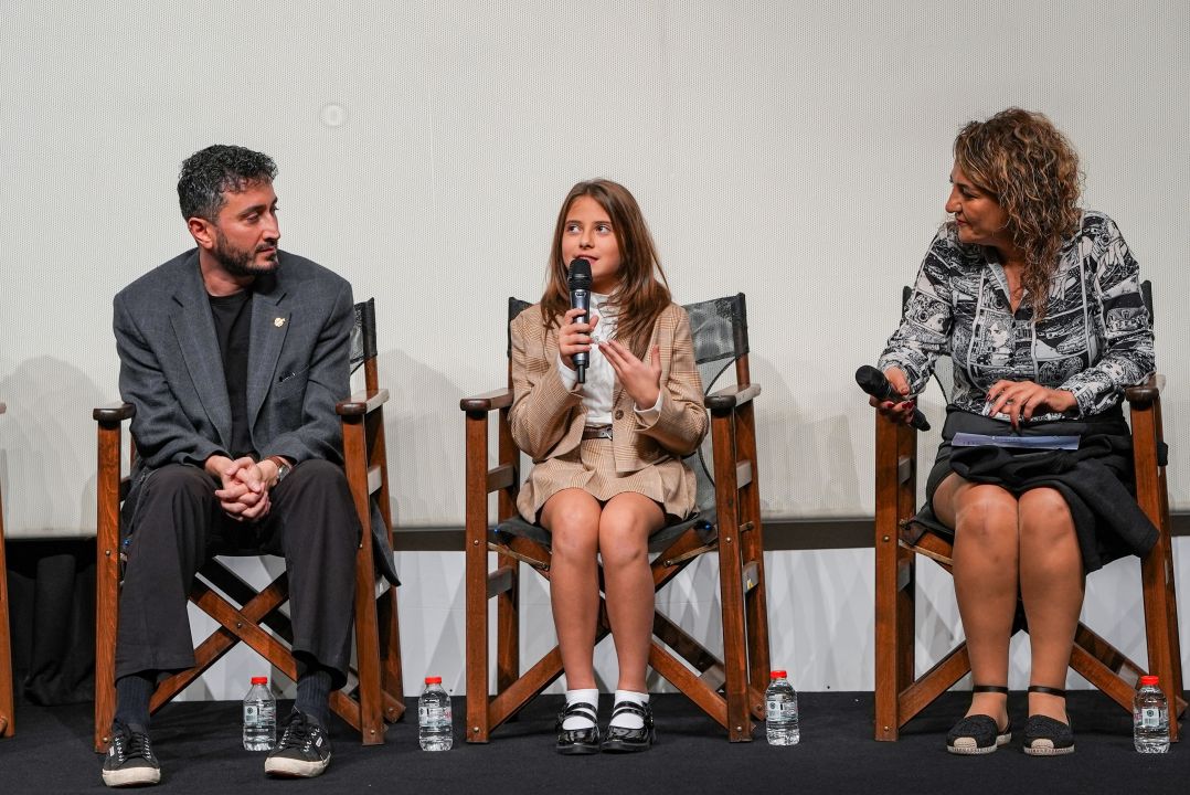 10 yaşındaki Defne, ilk sinema filmiyle Altın Portakal'da