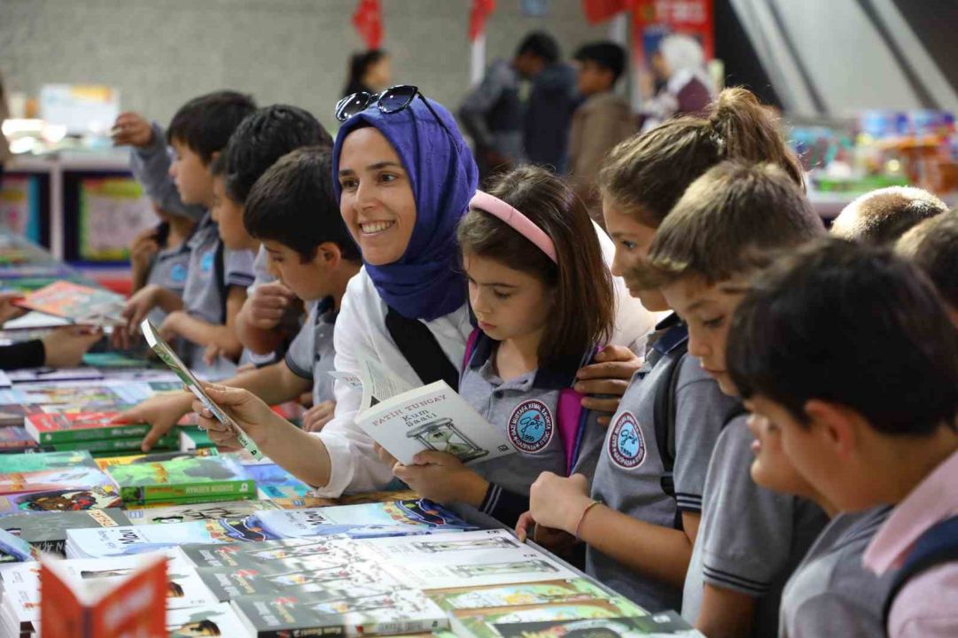 15. Antalya Kitap Fuarı 3 Ekim Cuma Günü açılıyor