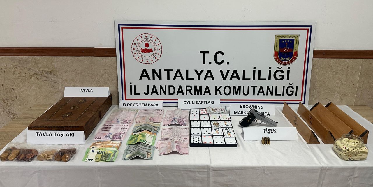 Manavgat'ta yasa dışı kumar operasyonu