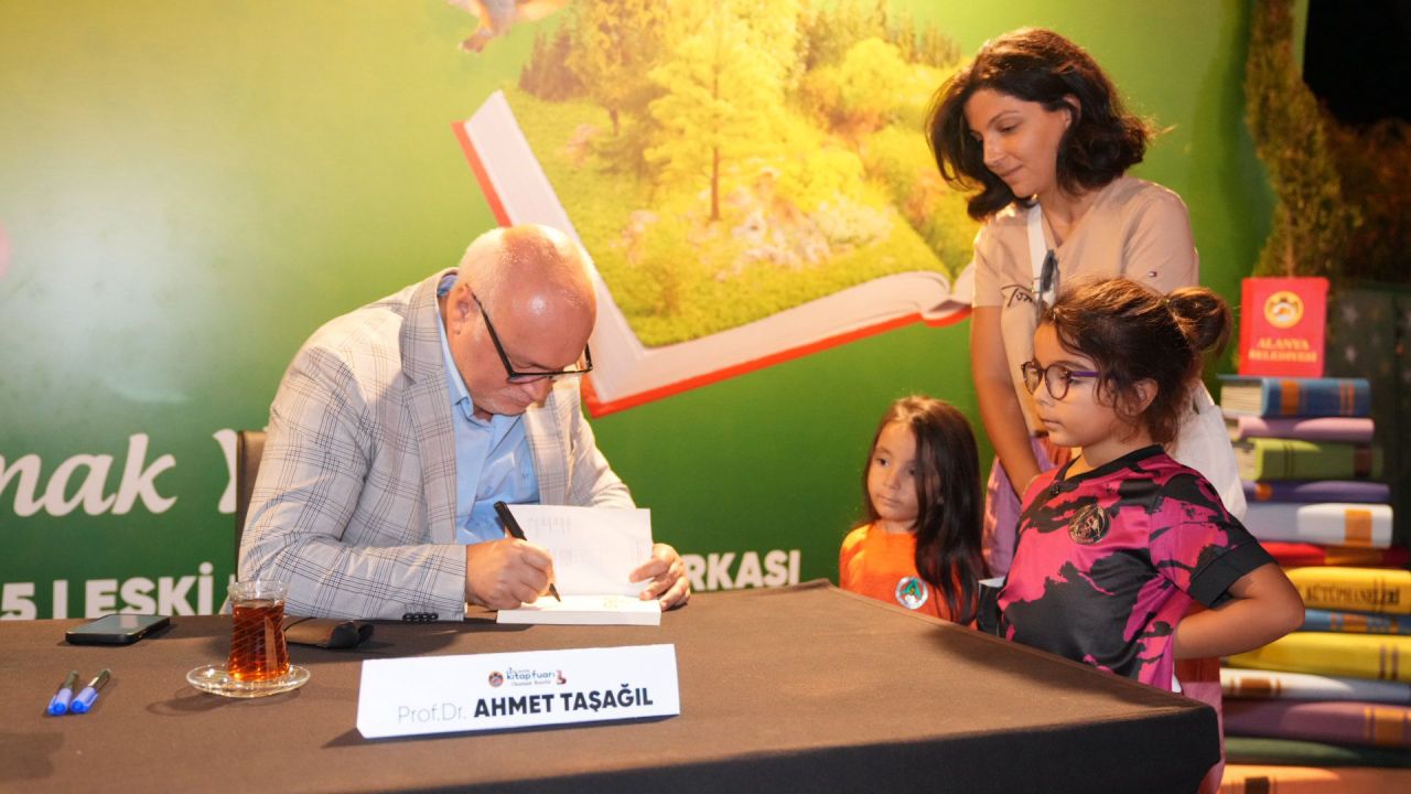 Alanya Kitap Fuarı sona erdi