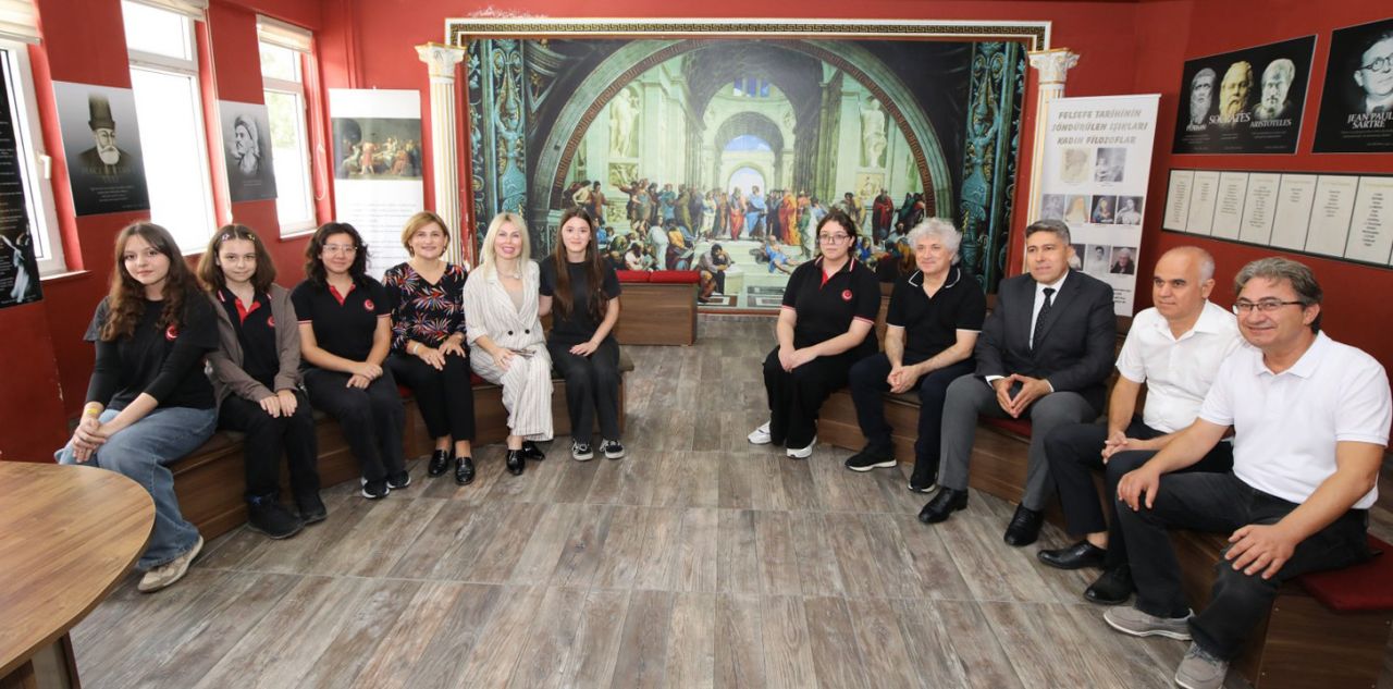 İlklerin hekimleri, öğrencilerle buluştu