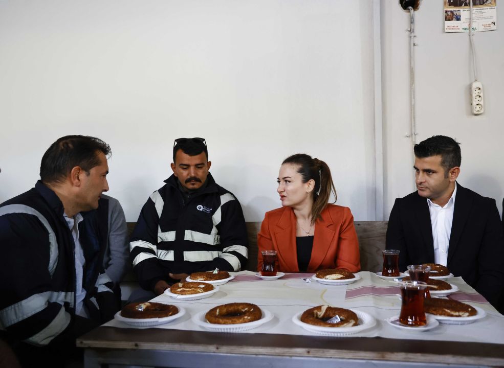 Başkan Vekili Özdemir, Fen İşleri personelini ziyaret etti
