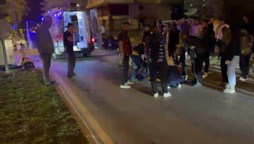 Antalya'da U dönüşü yapan otomobille çarpışan motosiklet sürücüsü yaralandı