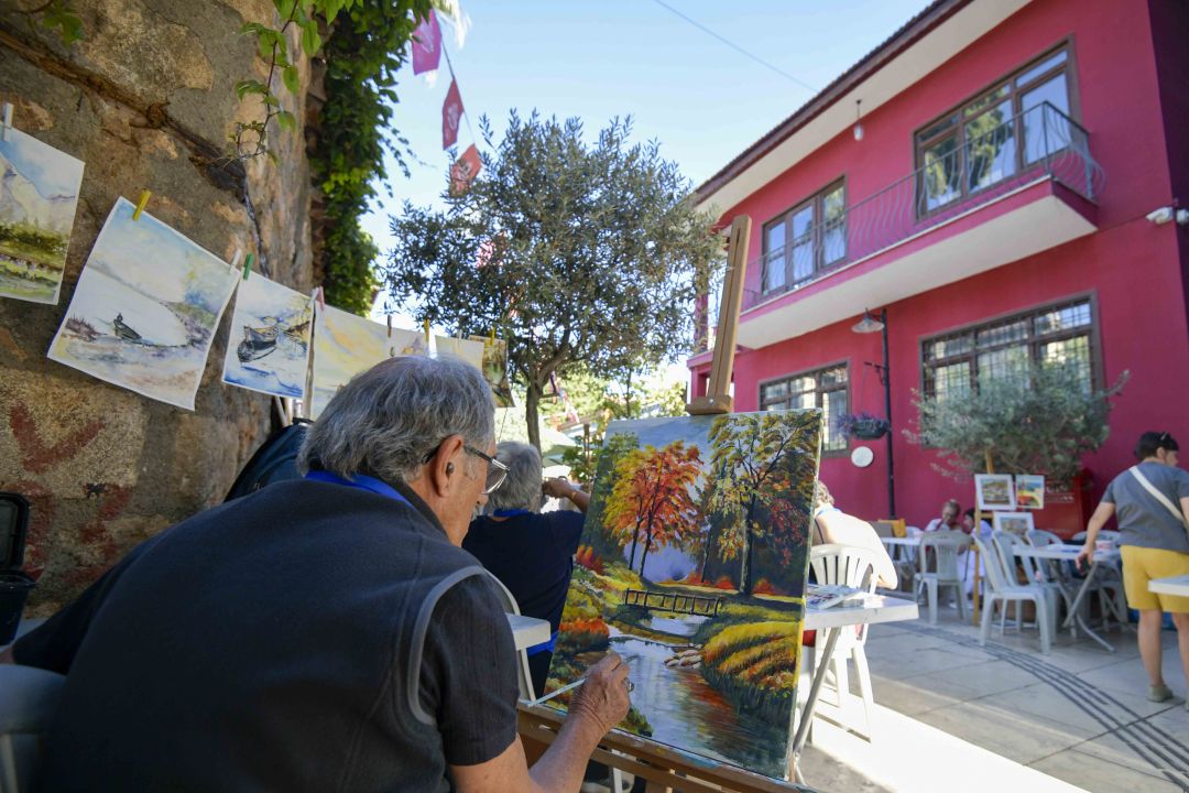 Sanatın kalbi Kaleiçi'nde attı