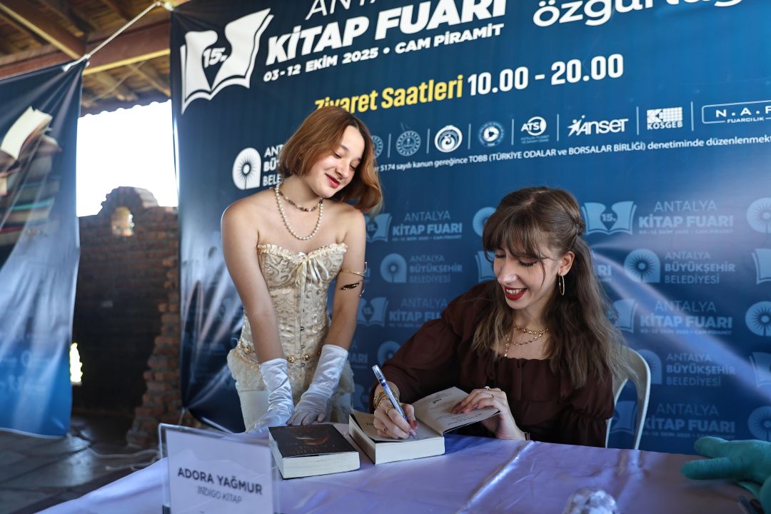 Antalya Kitap Fuarı'nı 1 milyon 103 bin kişi ziyaret etti