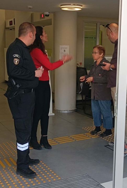 Dolandırılmaktan bankanın güvenlik görevlisi kurtardı