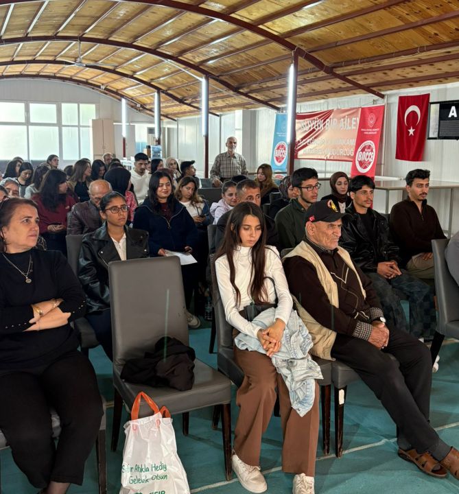 Huzurevinde 'Yaşlılık ve Toplumsal Hayat' söyleşisi