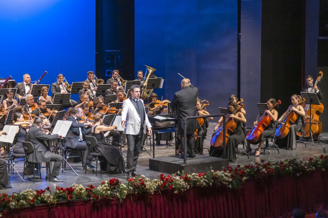 Sezonun ilk prömiyeri: Yevgeni Onegin
