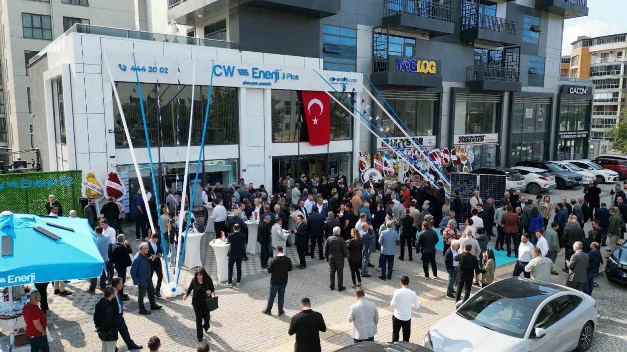 CW Enerji’nin yeni Plus Bayisi, Bursa’da törenle açıldı