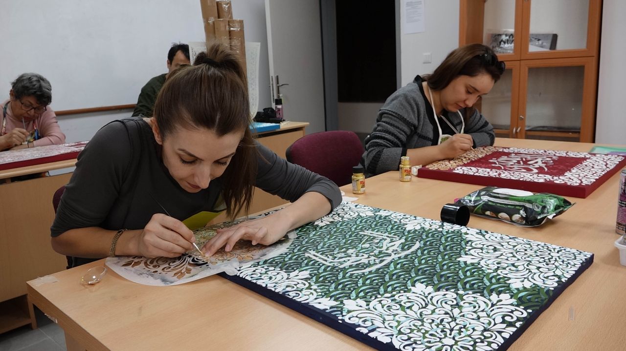 Burdur'da Hüsn-i Hat kursu açıldı