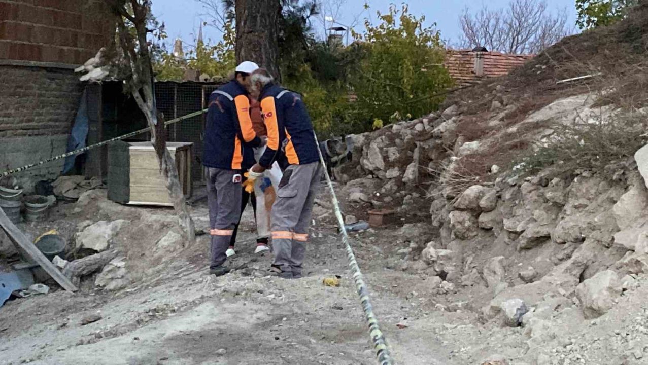 Belediyenin kazı çalışması sırasında insan kemikleri bulundu