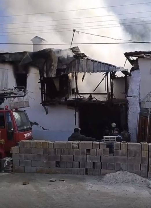 Burdur’da çıkan yangında yaşlı çift hayatını kaybetti