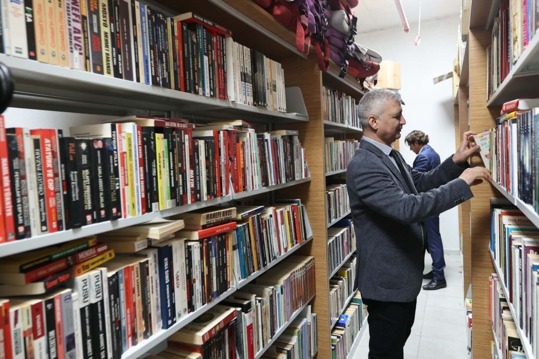 Muğla'da kitap bağış kampanyasına yoğun ilgi