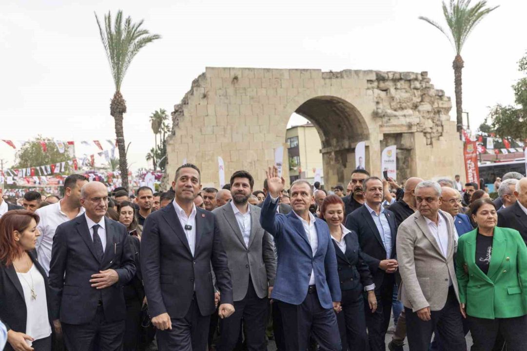 4. Ulusulararası Tarsus Festivali renkli görüntülerle başladı