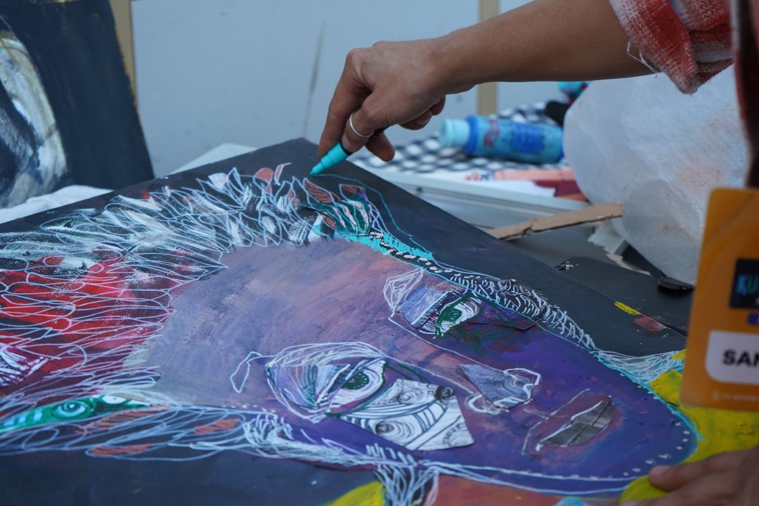 120 resmin bulunduğu dosyayı kaybeden İranlı sanatçı: Onlar çocuklarım gibiydi