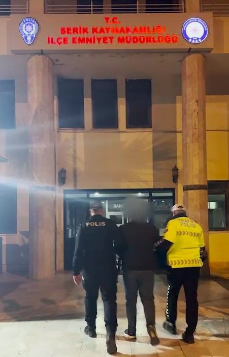 Trafik magandasına ev hapsi verildi