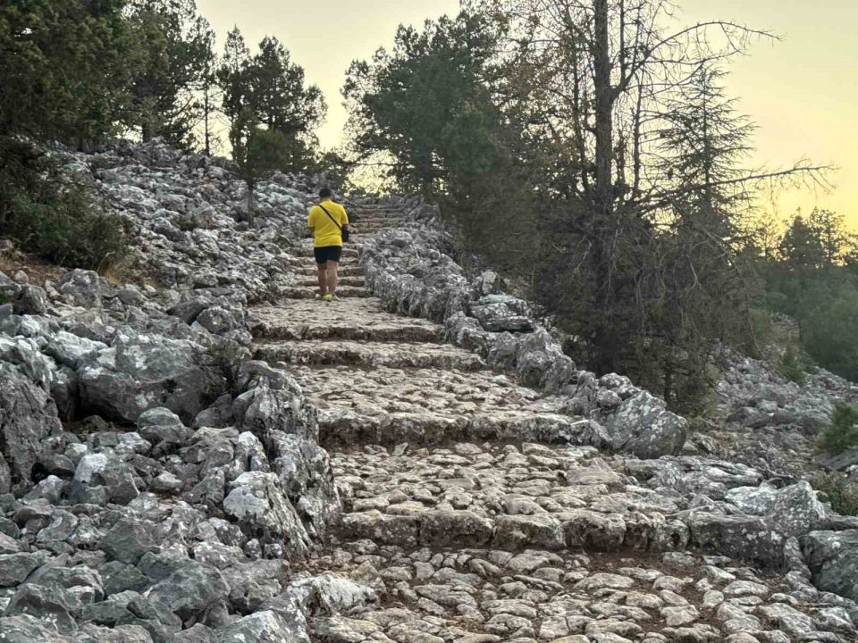 Antalya’da 3 bin 650 metrelik tarihi Kervan Yolu rotası dron ile görüntülendi