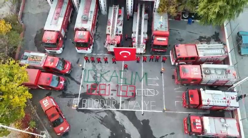 İtfaiyeciler Atatürk'ü andı