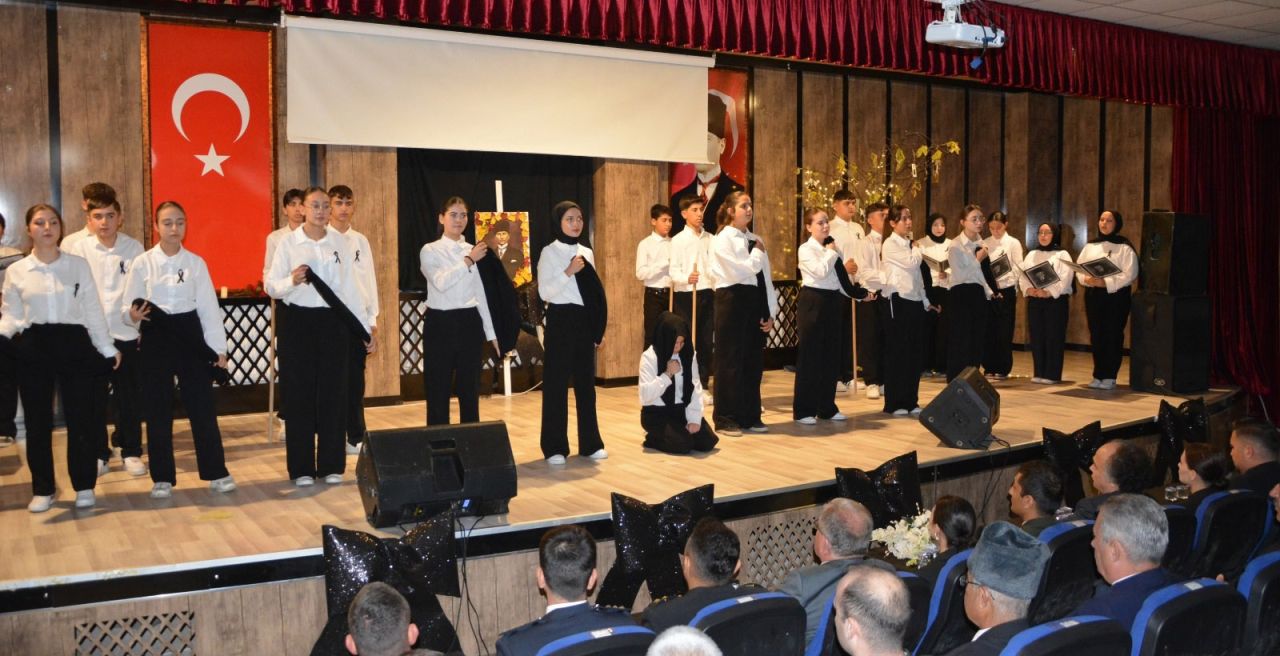 Atatürk Korkuteli'de anıldı