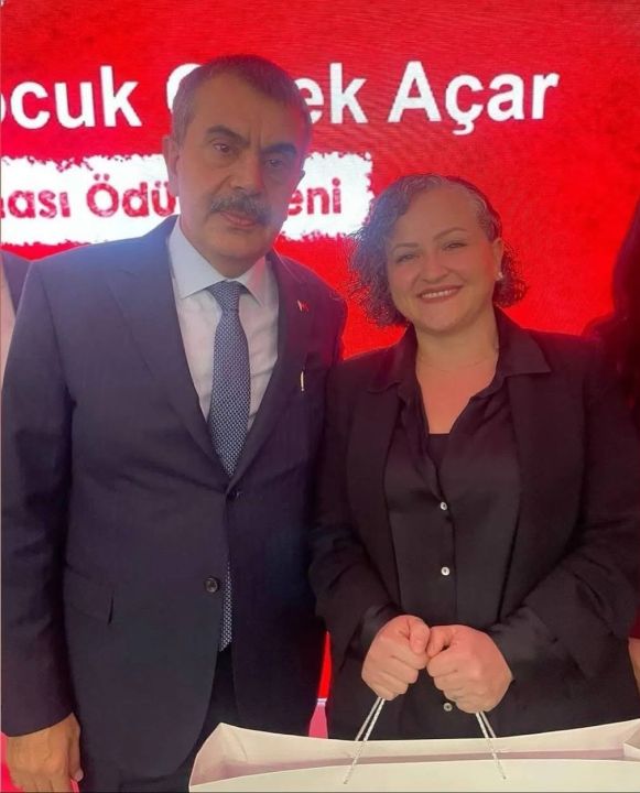 Silifkeli öğretmen, hikayesiyle milyonlarca çocuğa ulaşacak