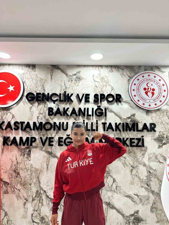 Berfin Kabak, İslami Dayanışma Oyunları’nda gümüş madalya kazanarak Antalya’nın gururu oldu