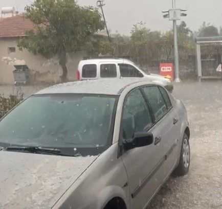 Muğla’da sağanak ve dolu yağışı etkili oldu