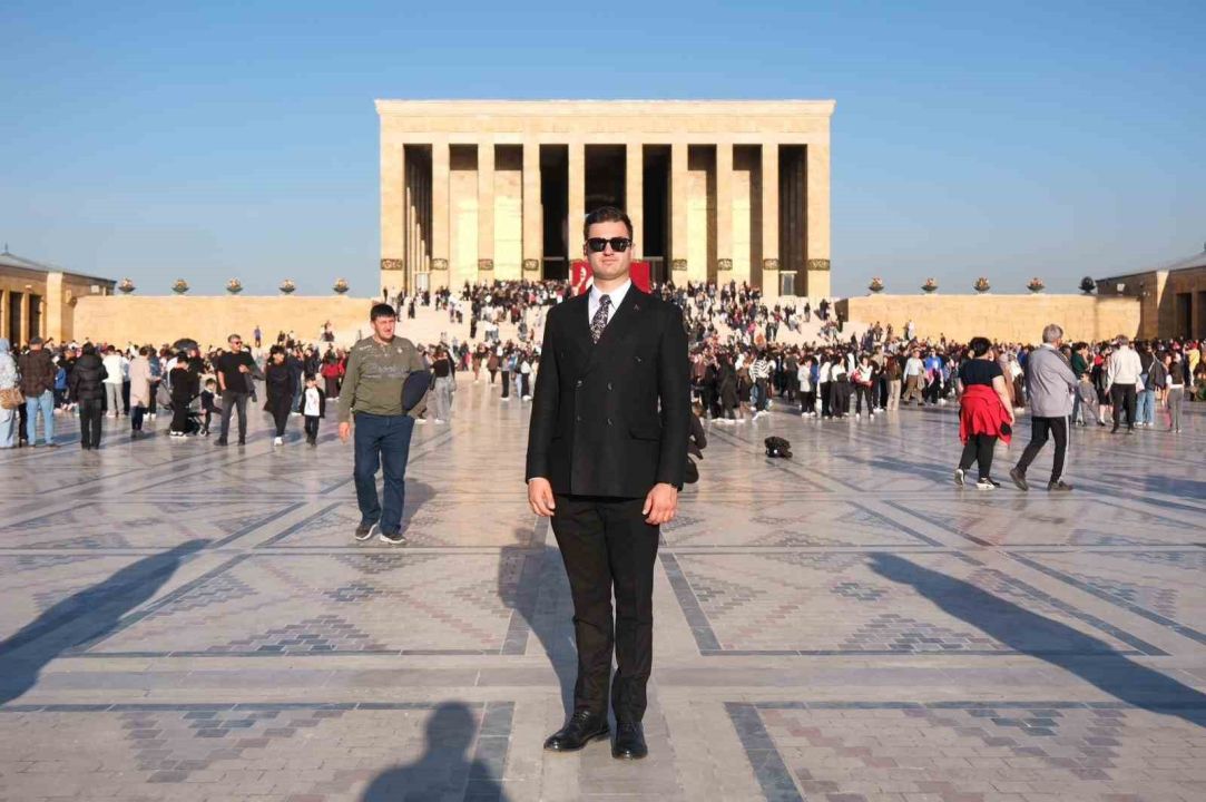 Başkan Mandalinci ve meclis üyelerinden Anıtkabir ziyareti