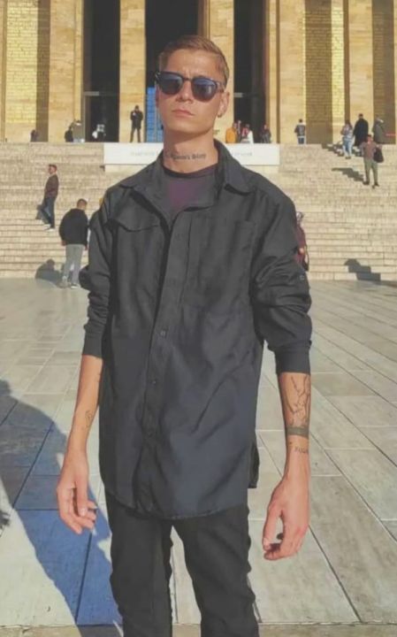 Küçük kızın "Ağabeyim cennette" sözleri salonda gözyaşlarına neden oldu