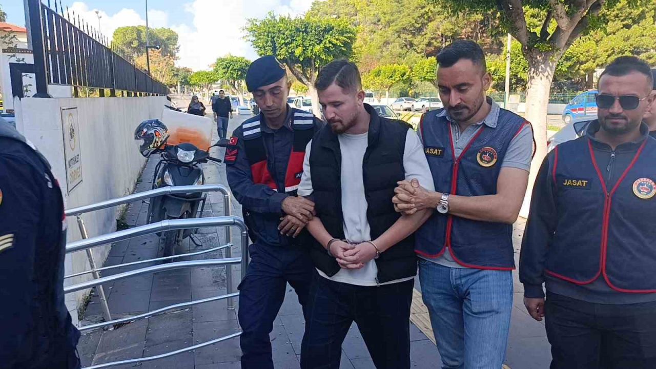 İş yerinin kasasından 1 milyon TL değerinde döviz çalan hırsız, eski çalışanı çıktı