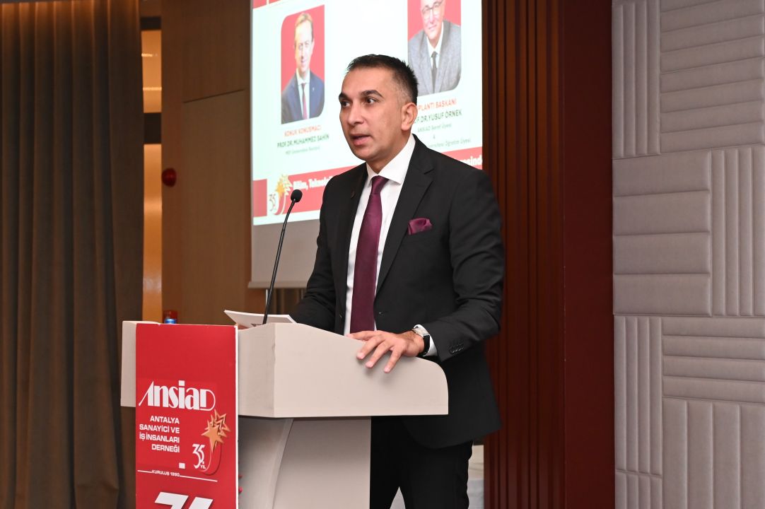 Özbek: Atatürk'ün çizdiği yol, geleceğin pusulasıdır