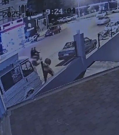 Alanya’da sokakta kadına saldırıda bulunan şahıs yakalandı