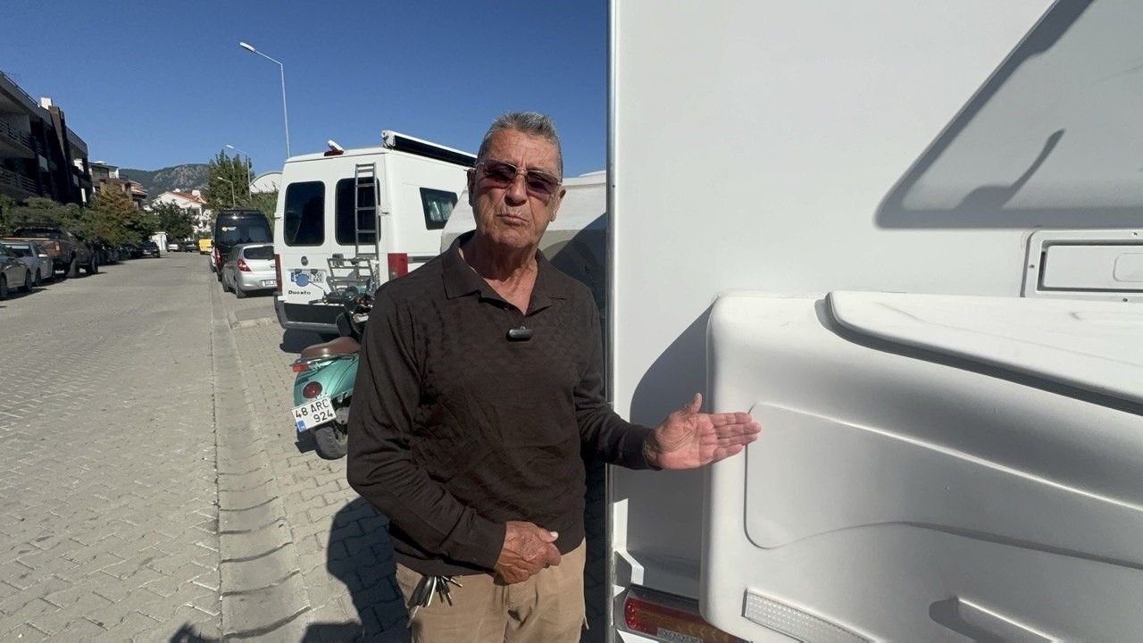 Marmaris’te karavanda yaşayan emekliye belediyeden "barınma tutanağı" şoku