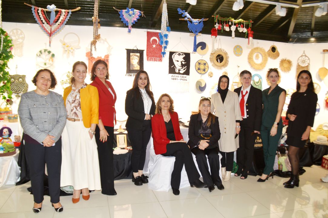 AKHEM'de yeni sezonun ilk el sanatları sergisi