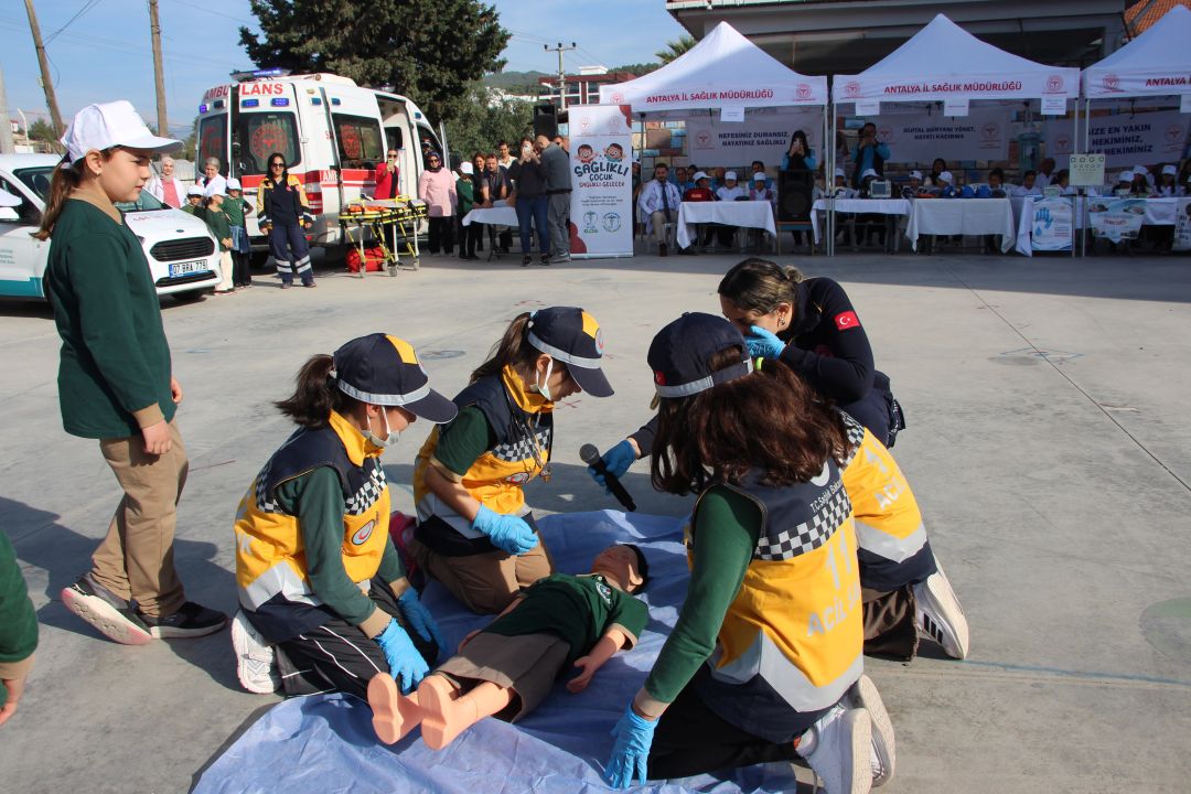 'Sağlıklı Çocuk, Sağlıklı Gelecek' programı düzenlendi