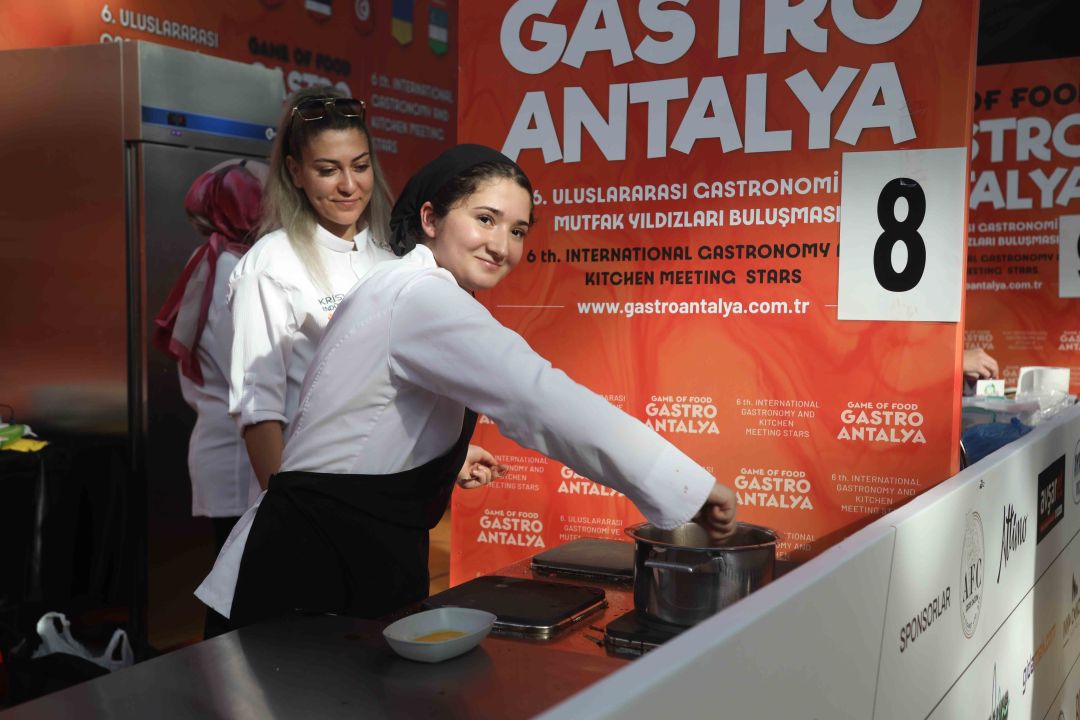 Geleceğin şefleri, gastronomi kariyerlerine ilk adımı attı