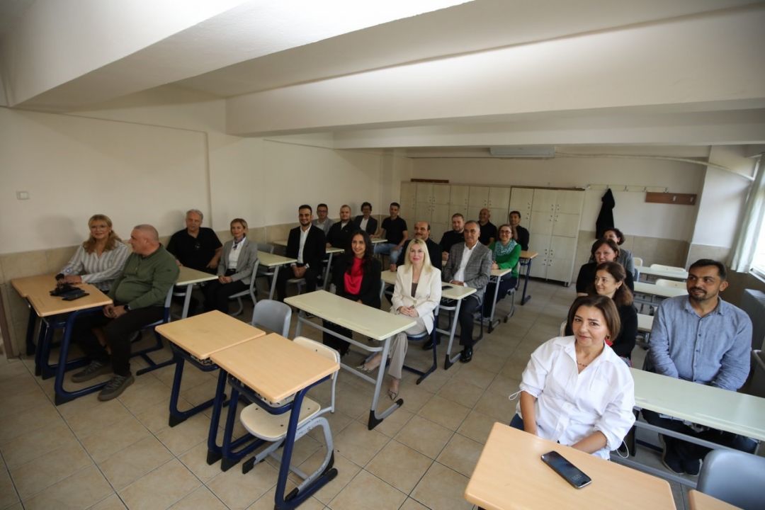 Rektör Özkan, mezunu olduğu okulun yenilenmesine destek verdi