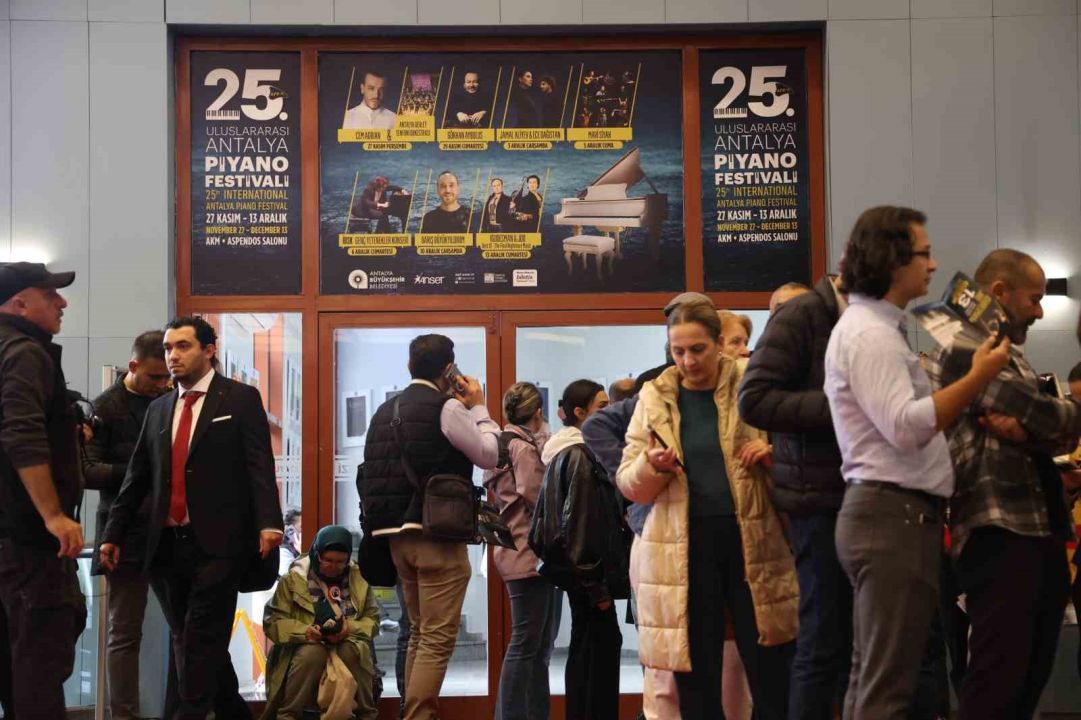 Bilet kuyrukları oluştu: Antalya Piyano Festivali’ne yoğun talep
