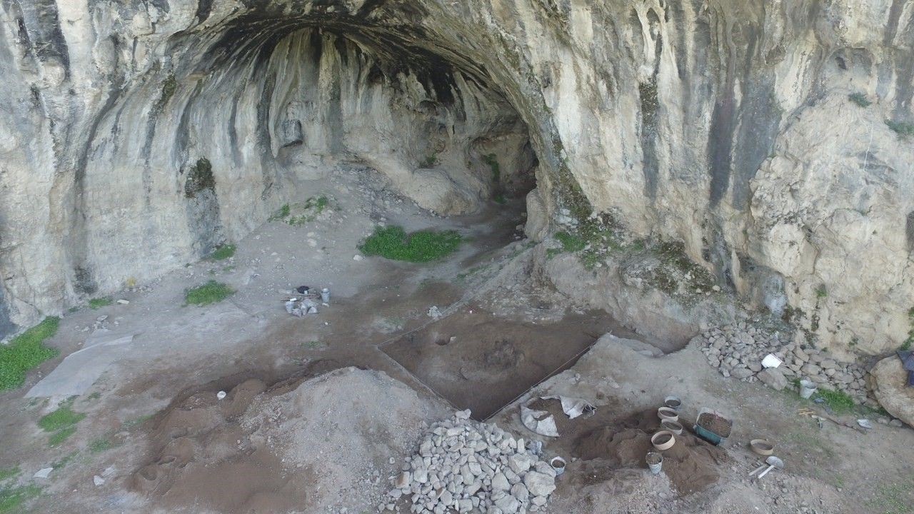 Akdeniz Üniversitesi’nden bilim dünyasına ışık