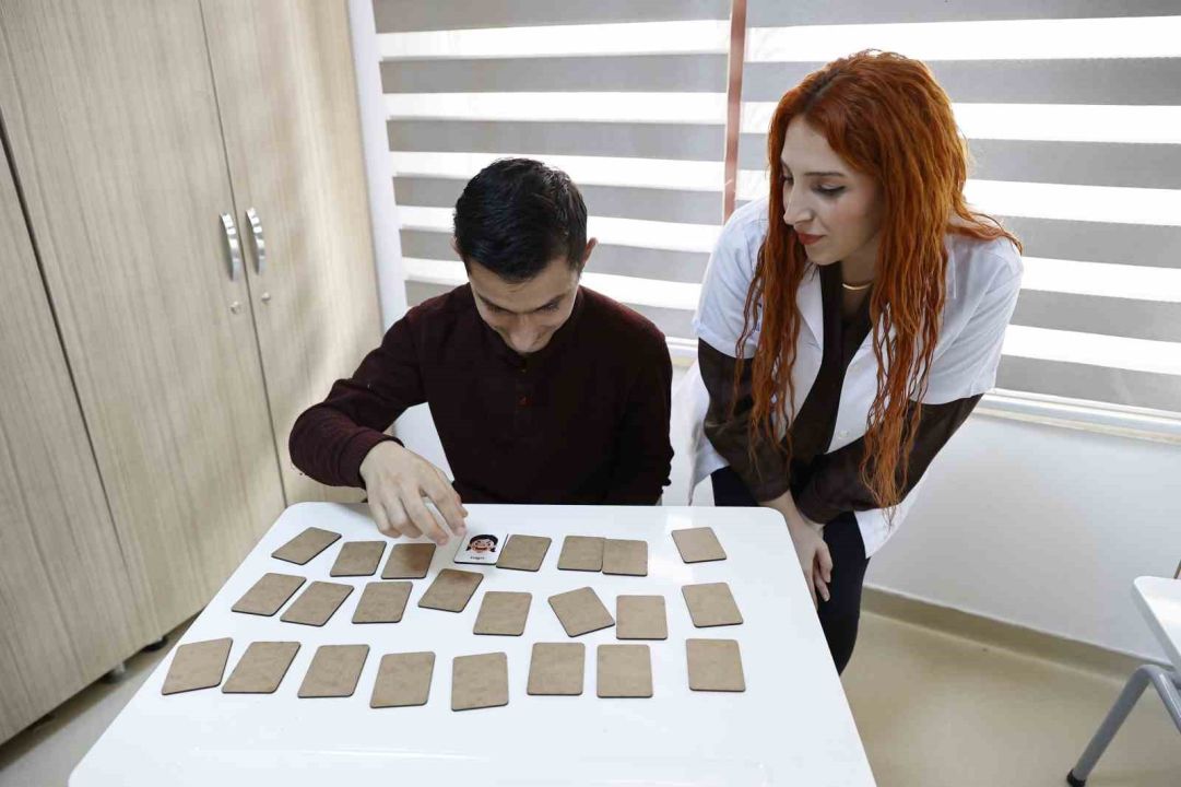 Özel birey aileleri Büyükşehir'de nefes alıyor