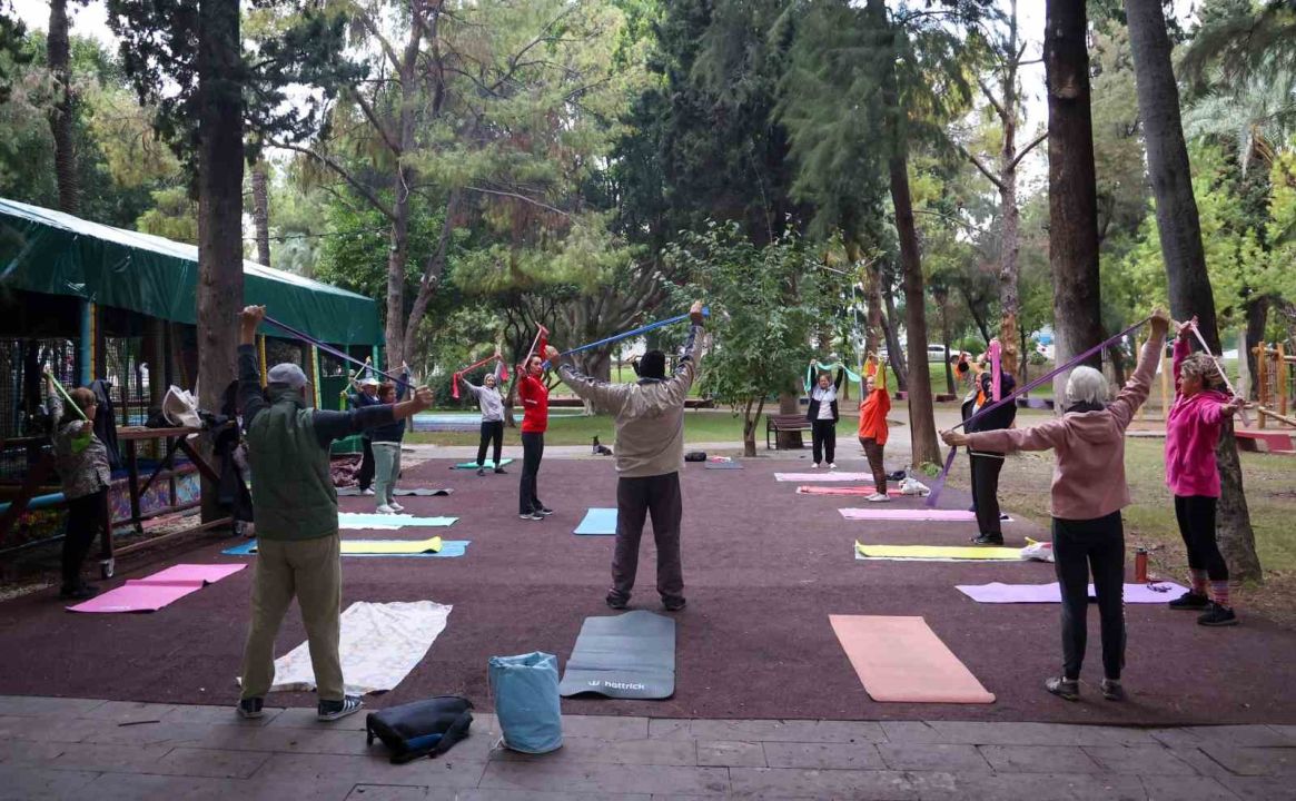 Antalyalılar güne sporla başlıyor: Sabah sporlarına yoğun ilgi