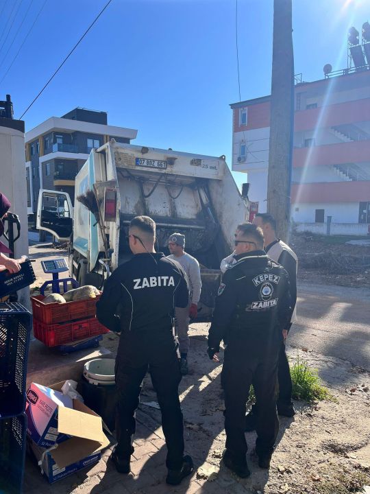 Soğuk hava deposundaki 574 kilo bozuk ürün imha edildi