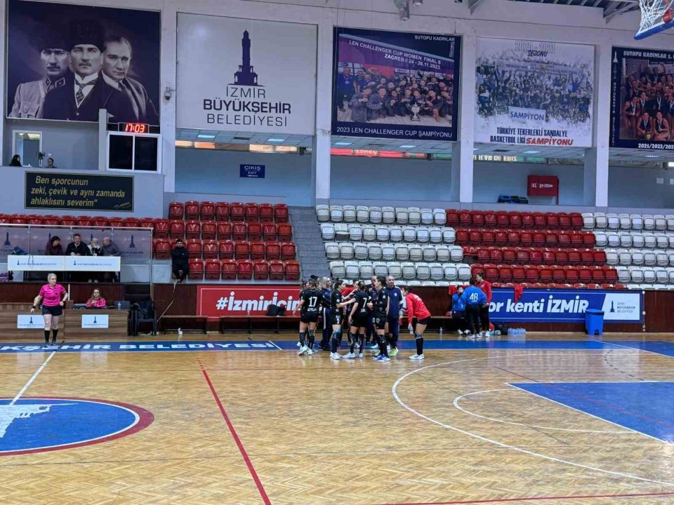 Armada Praxis Yalıkavakspor ikinci yarıya hazır