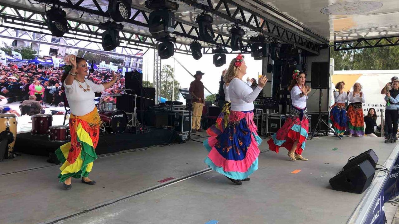 7. Badem Çiçeği Festivali coşkuyla başladı