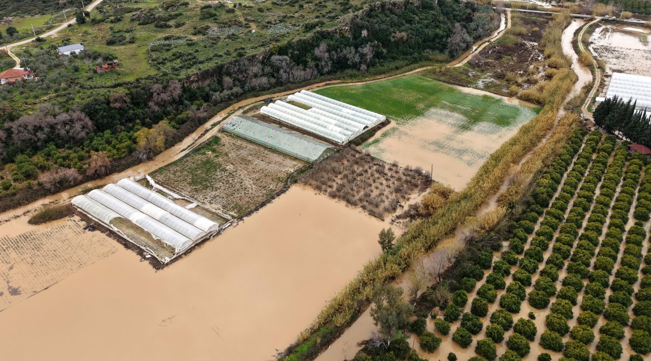 Antalya'da fırtına, hortum ve sel felaketinin faturası 3 milyar TL