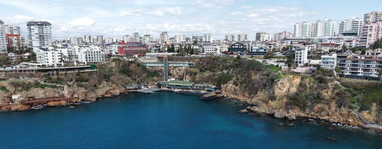 Falezlerde 26 noktada kaçak yapı tespit edildi