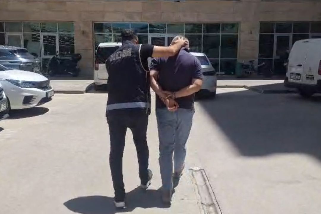 Antalya'da kooperatif ve pazarcılar odasına 'rüşvet' ve 'dolandırıcılık' operasyonu; 12 tutuklama