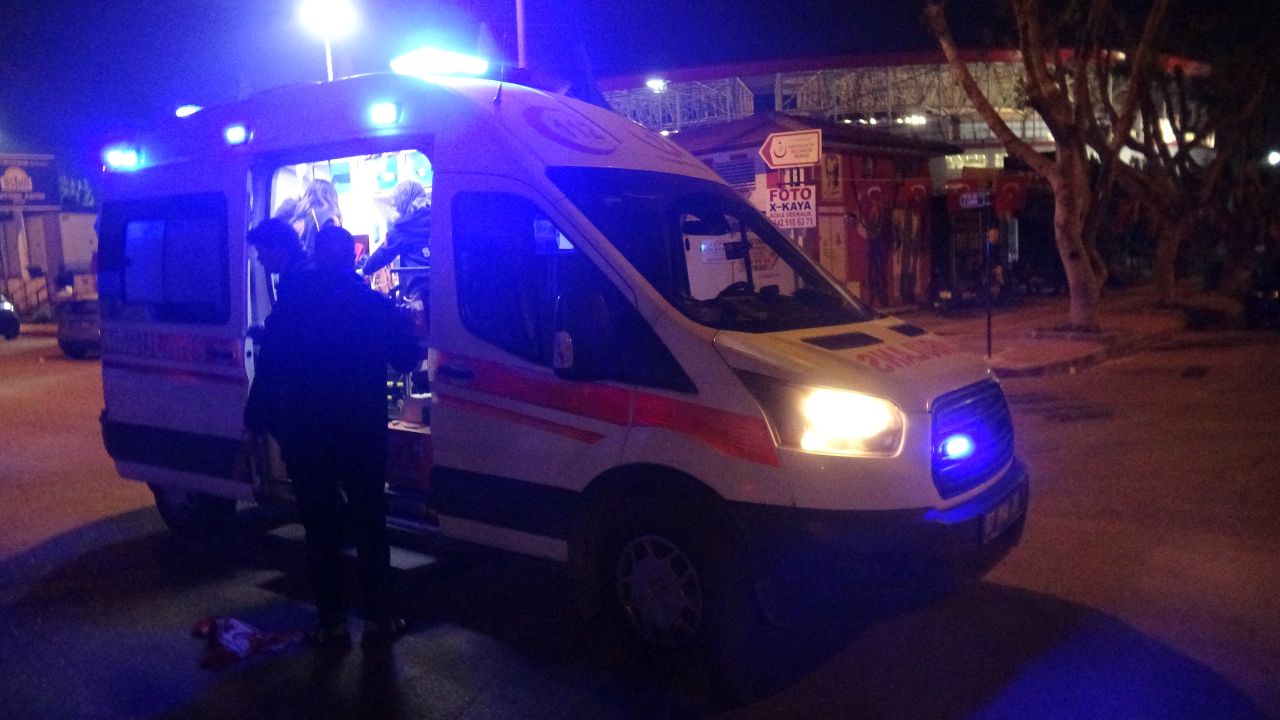 Maç çıkışı bıçaklı saldırıda yaralandı