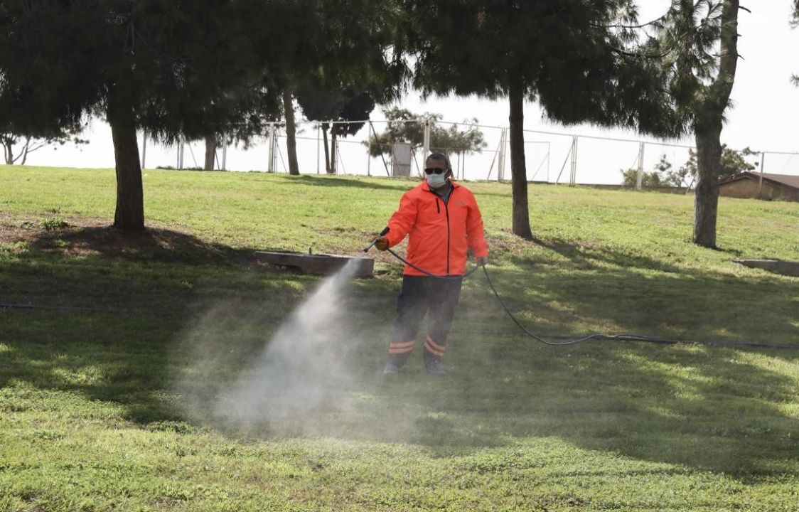 Mersin Büyükşehir Belediyesi kent genelinde haşereyle mücadeleyi sürdürüyor